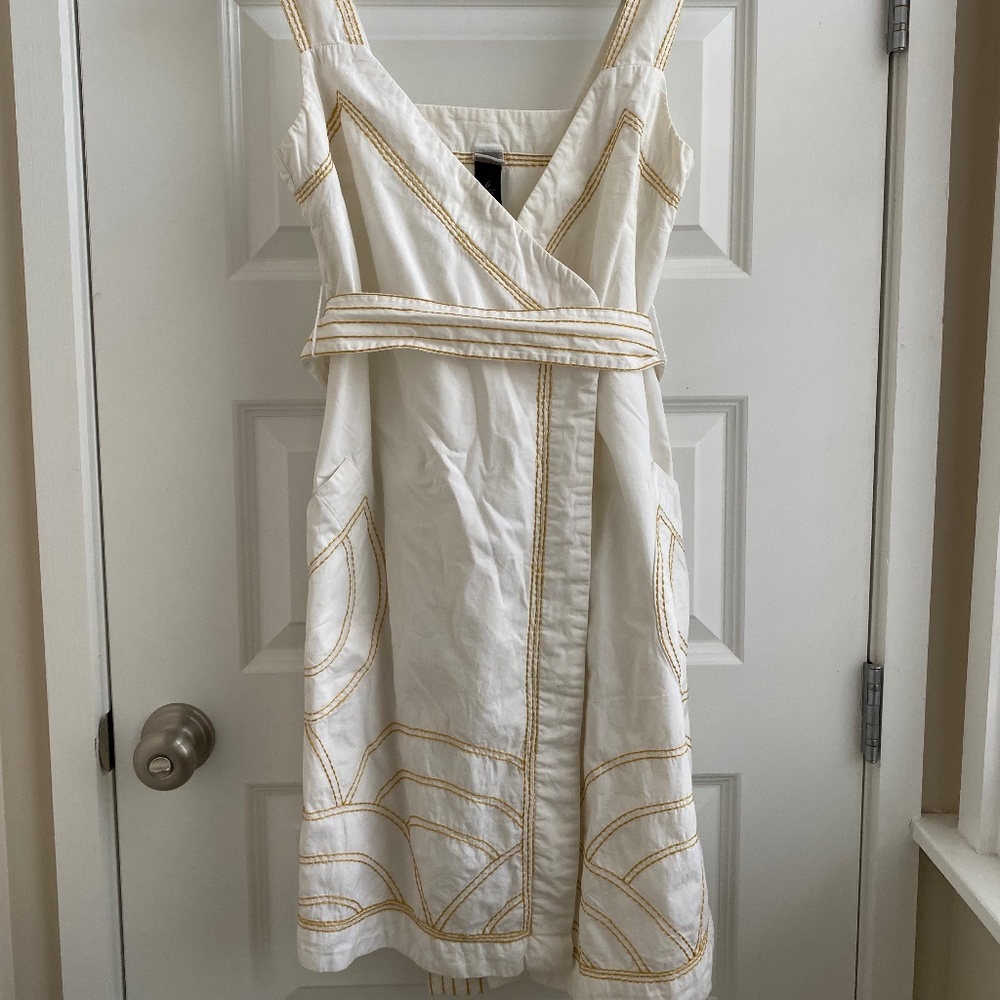 White Needlepoint Wrap Sundress w/pockets Sz 6
